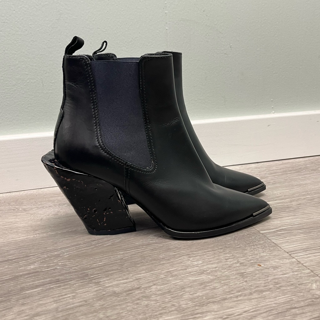 Can Studios Chelsea Boot Size 37 Brand New
